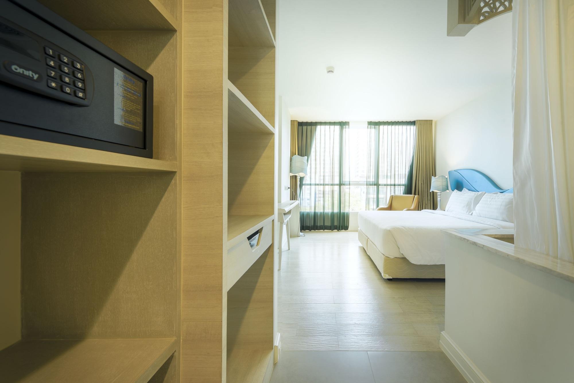 Le Tada Parkview 4* Бангкок